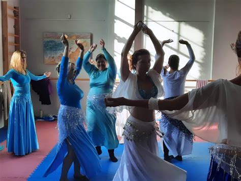 Orientálny tanec a dlhé vlasy