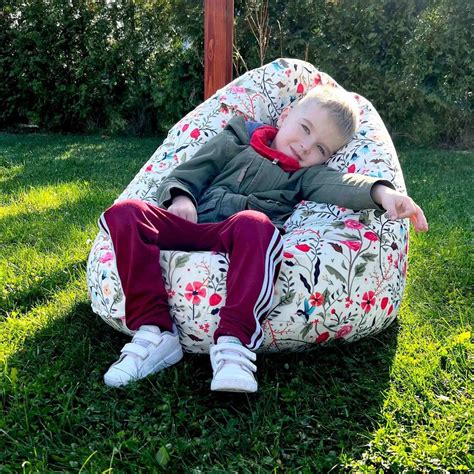 Sedací vak umiestnený v exteriéri