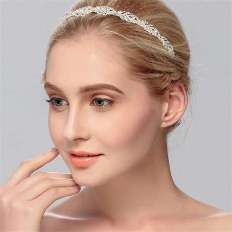 doplnky do vlasov na ples