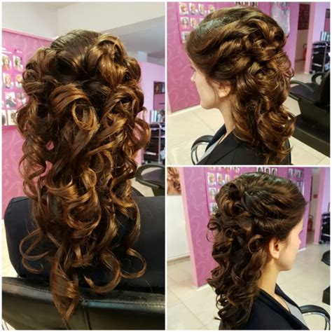 krátke vlasy a plesový účes