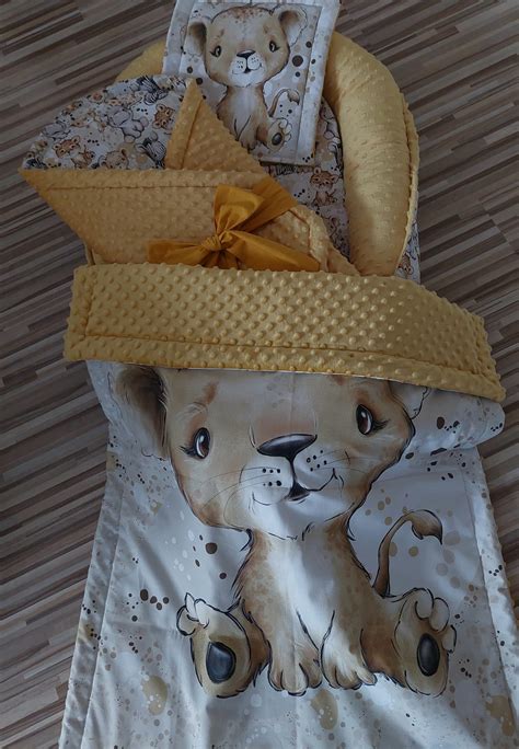 Šitie rúšok s výšivkou