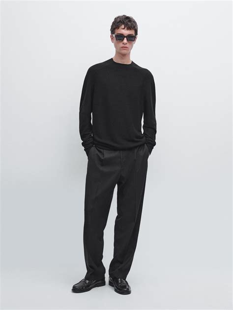 Pletený sveter s raglánovými rukávmi