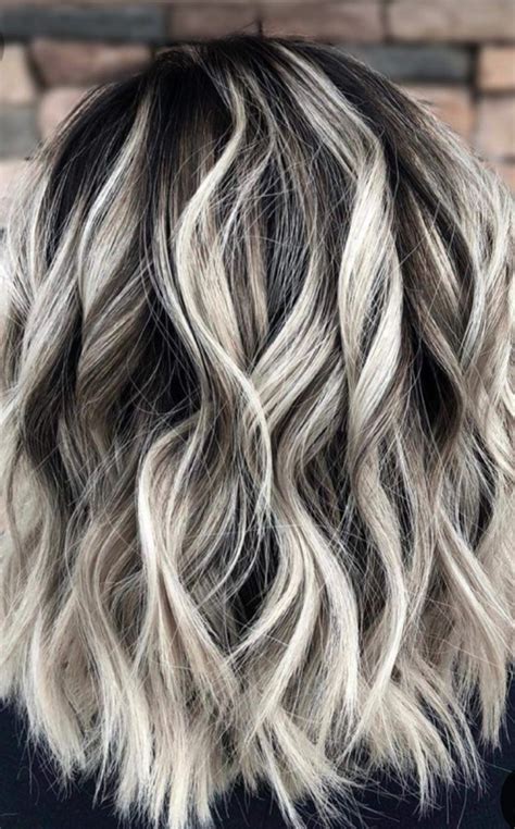 Ukážka rôznych kaderníckych techník - Balayage, Melír