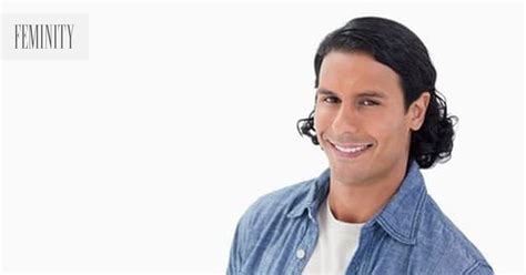 Muži s dlhými vlasmi rôznych štýlov