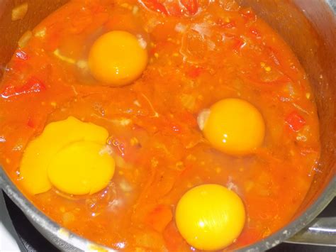 príprava henny v miske