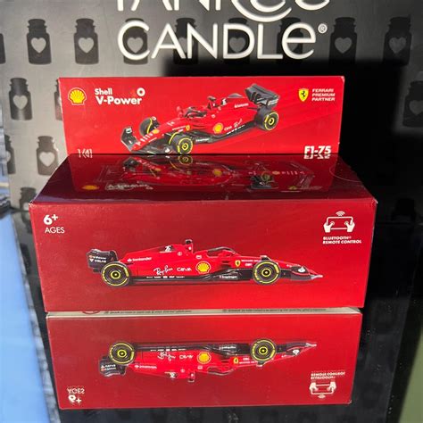 Modely Ferrari v akcii Shell