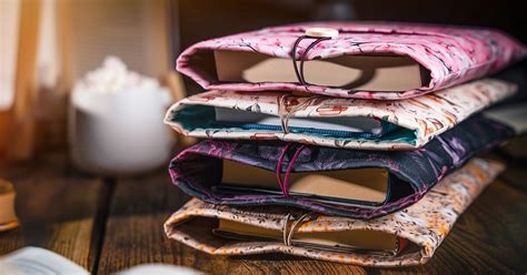 Hotový látkový obal na knihu