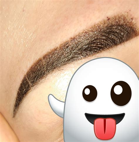 Fázy hojenia tetovaného obočia