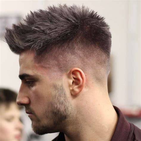 Pánsky strih Faux hawk