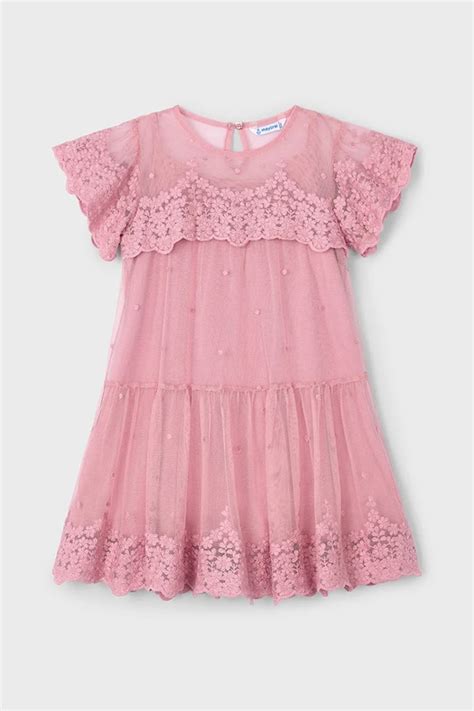 Dievčenské šaty s motívmi z rozprávok