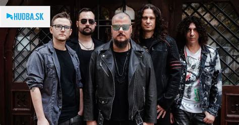 Symbolický odchod členov a znovuzrodenie kapely