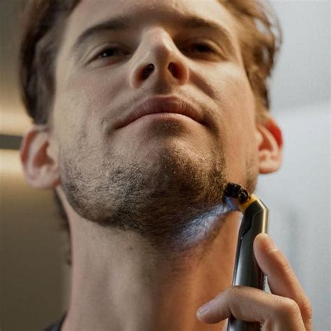 Ilustrácia tváre s ostrihanou a upravenou bradou pomocou OneBlade