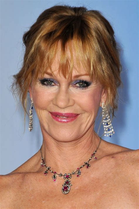 Melanie Griffith s moderným kratším strihom