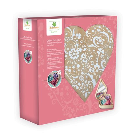 Ilustrácia rôznych tvarov intímneho holenia: srdce, pásik, trojuholník