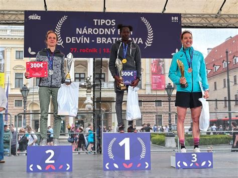 Jana Kukučková počas odovzdávania cien