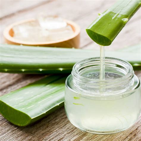 Aplikácia aloe vera gélu na podpazušie