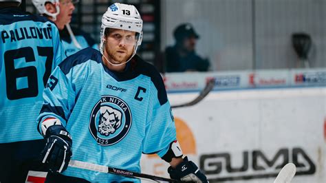 Deti s novými účesmi po domácom strihaní