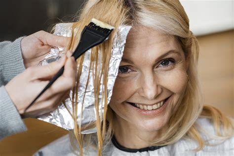 Kalifornský melír na dlhých blond vlasoch