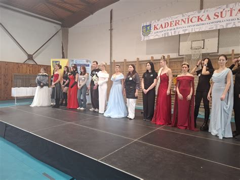 Žiačky na kaderníckej súťaži