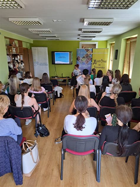 Študenti na odbornej exkurzii