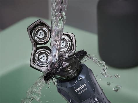 Detail čepeľí holiaceho strojčeka HeadBlade