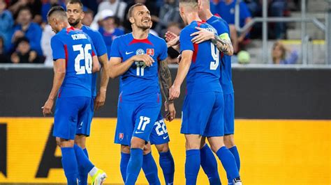 Futbalisti s modernými účesmi