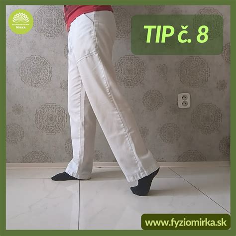 Detail šitia nápletu na nohaviciach