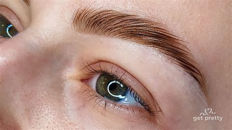 úprava obočia pinzetou