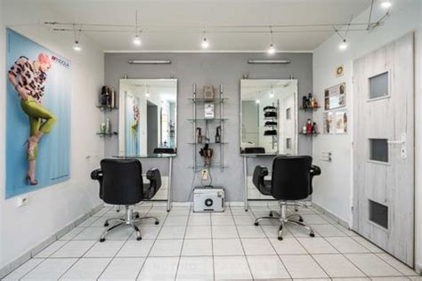 kadernícke štúdio s vybavením