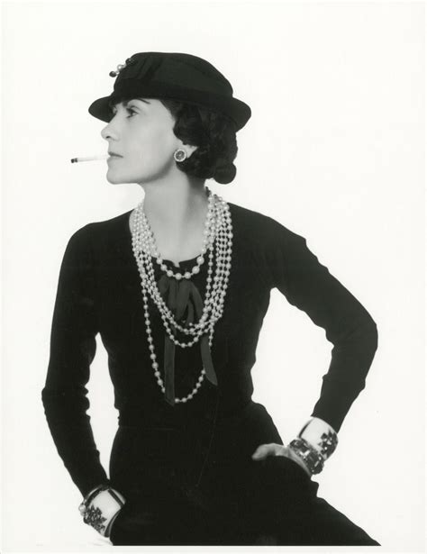 Elegantný bob účes, inšpirovaný Gabrielle Chanel