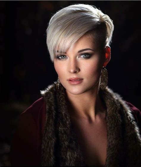 Pixie účes s jemnými prechodmi