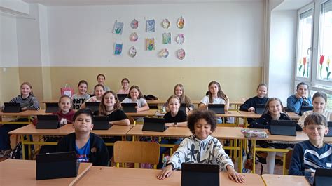 Študenti na hodine kaderníctva