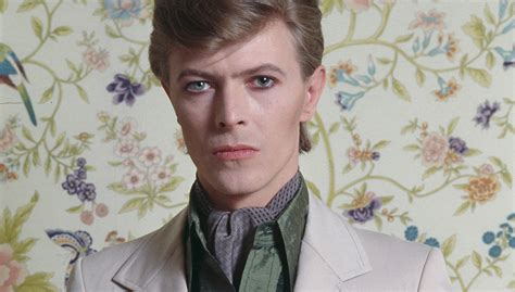 David Bowie a jeho ikonické trblietavé outfity
