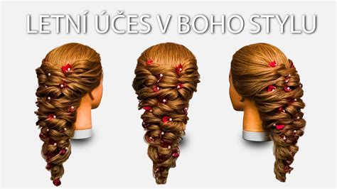 Detailný pohľad na half-up účes s jemným zapletením