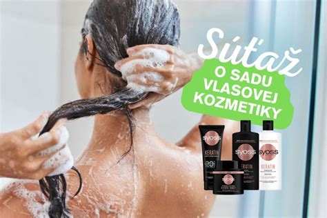 zena s tmavymi vlasmi, ktora si upravuje uces pomocou sucheho samponu
