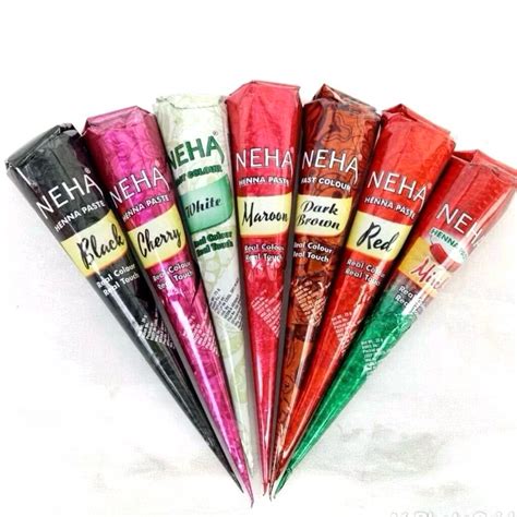 Henna pasta praskajúca počas sušenia