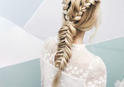 Elegantný bočný vrkoč