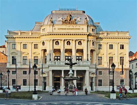 budova Slovenského národného divadla