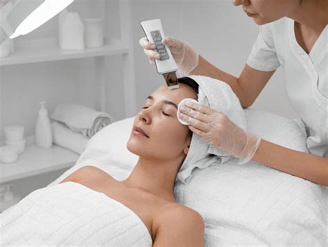 Kozmetické služby a procedúry pre pleť a telo