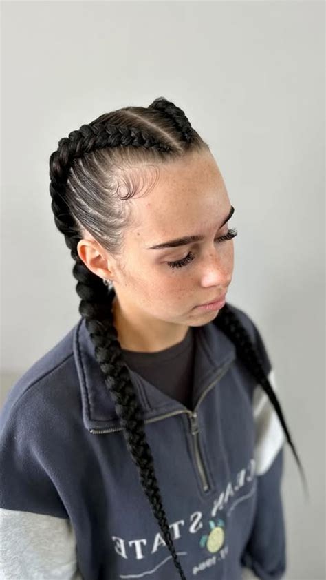 Boxer braids účes