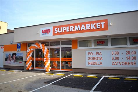 budova predajne potravín Coop Jednota