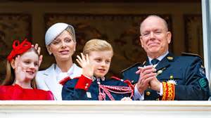 Dievčatko s upravenou ofinou