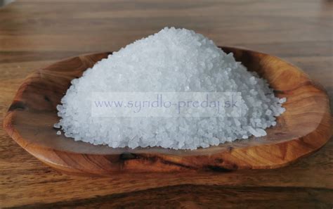 kľúčové zložky produktu ako konope a morská soľ
