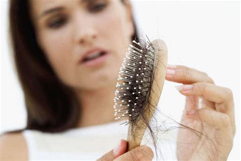 Prehľad príčin vypadávania vlasov