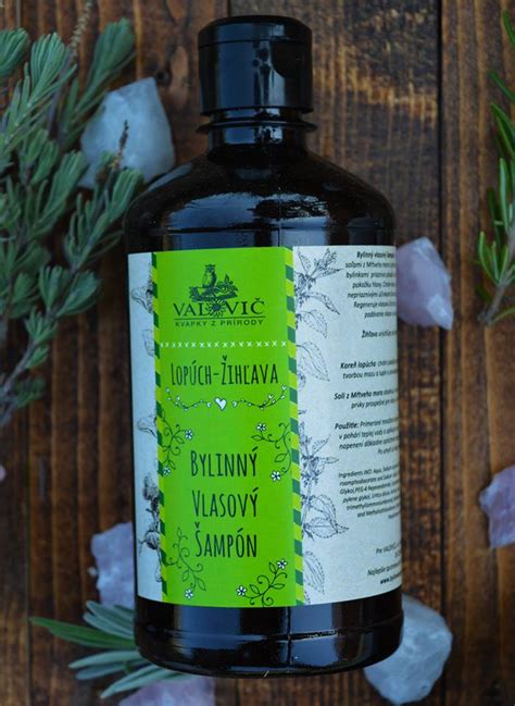 Zloženie bylinného šampónu a jeho prínos pre štruktúru vlasov