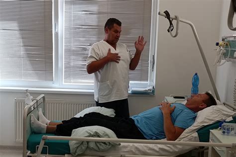 Pacient pred operáciou v nemocničnom prostredí