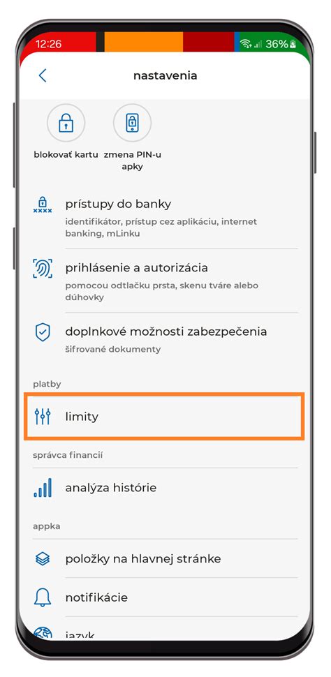 Screenshoty mobilnej aplikácie Golden Hands s funkciami tímu a noviniek
