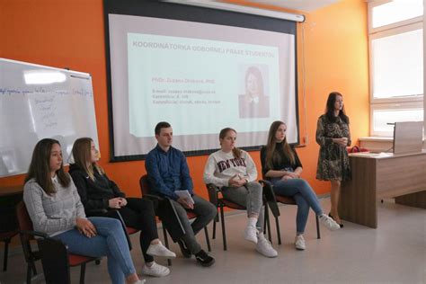 Študenti a pedagógovia počas odbornej stáže a výskumných aktivít