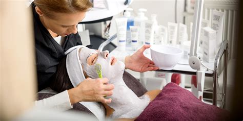 Starostlivosť o pleť a kozmetické ošetrenia