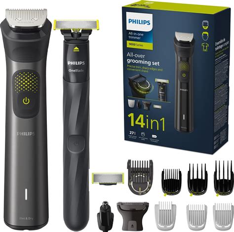 zastrihávač Philips Multigroom v ruke